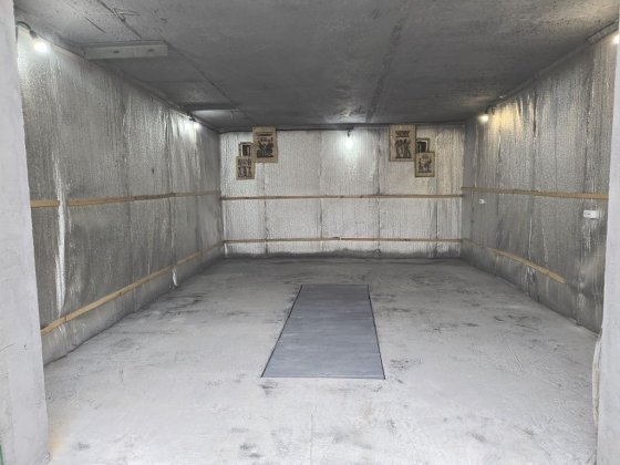 Здам гараж, вода,  електрика,торг