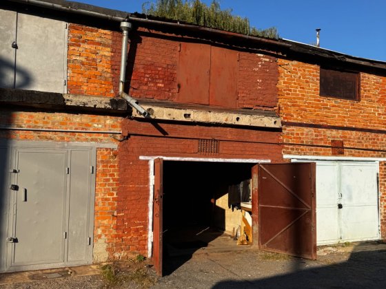 Гараж на довгий термін оренди Шаровечка