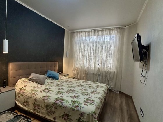 Продаж великої двокімнатної квартири з балконом! Без комісії! Ирпень