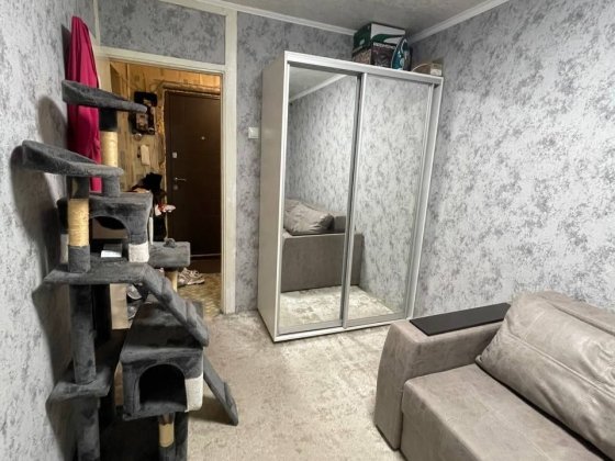 Продам 2 кімнатну, Гетьманська 74,3 поверх Кривий Ріг