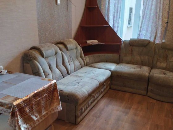 Продам  2 комн квартиру ближний Центр Полтава