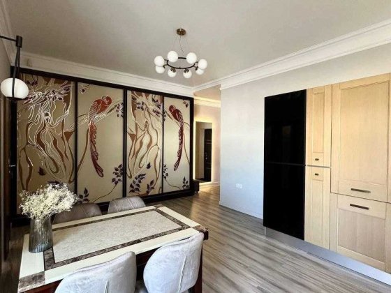 Великогабаритна 1 кімнатна квартира 65м2 біля Нової Лінії Луцьк