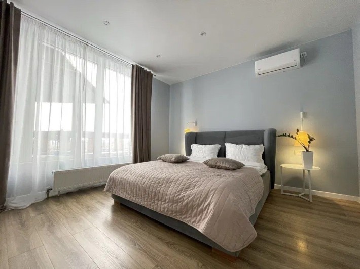 Продаж квартири з терасою - фото 1