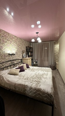 Шикарная 3к Харьковская (65кв) кирпич, ремонт, мебель, вид на озеро - фото 1