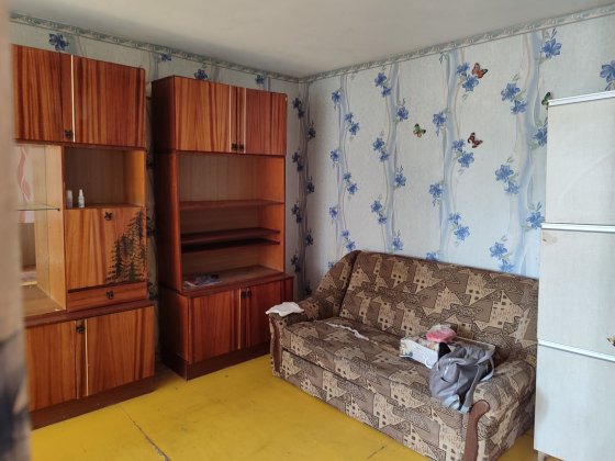 Продам 2-х кімнатну квартиру на 17- му кварталі Кривий Ріг