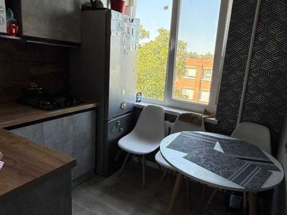 3к квартира на Курчатова, 4/5 поверх, 64м2, євроремонт - залишають все Полтава