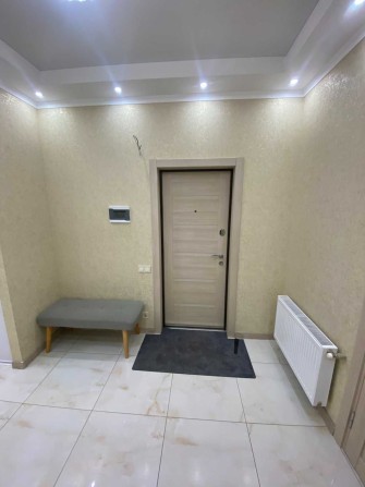 Продам 2х кімнатну з а/о в центрі міста (р-н спорт комплексу Дінамо) - фото 1