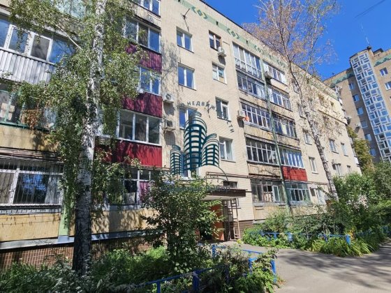 Продаж 2 к.кв. біля Облради з гарним ремонтом! Полтава