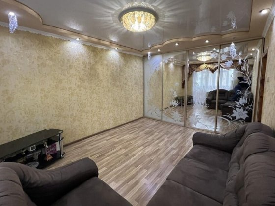 9 мкр, ул. ЗСУ початок, 2-кімнатна з ремонтом! Можна єВідновлення