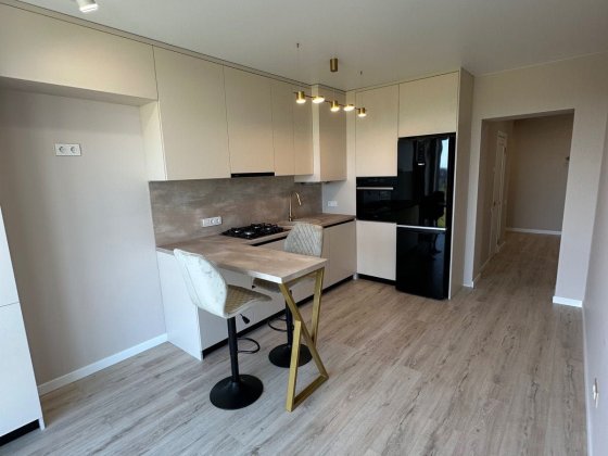 Продам 1-кімнатну квартиру з ремонтом в районі Щасливого! Ровно