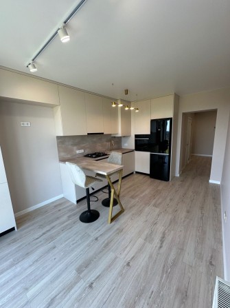 Продам 1-кімнатну квартиру з ремонтом в районі Щасливого! - фото 1