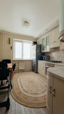 Продам 3 кімнатну квартиру - фото 1