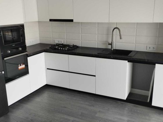 )( Продаж дворівневої квартири Ровно