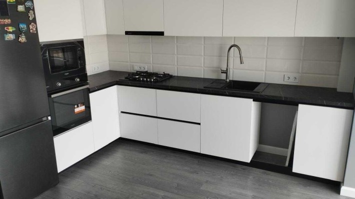 )( Продаж дворівневої квартири - фото 1