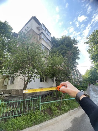 Гарна ціна ! 3х кімнатна біля 31 школи , Алмазний - фото 1