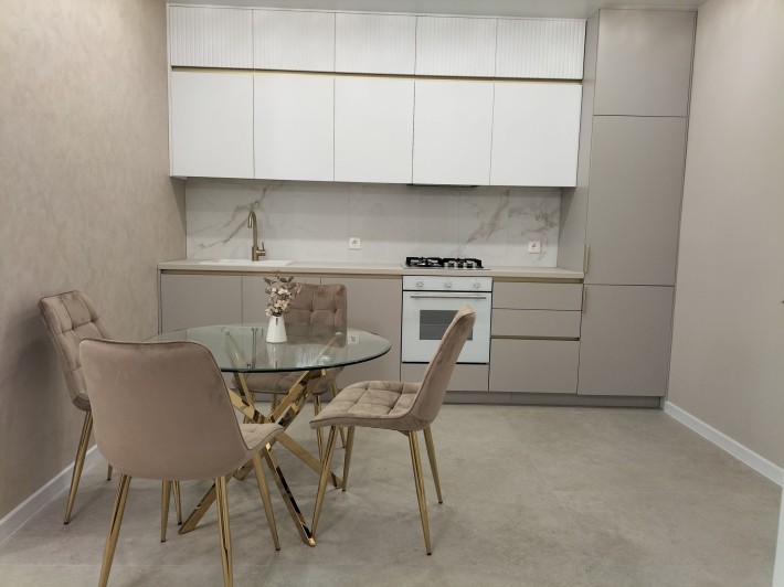 Продаж  двох кімнатної квартири - фото 1