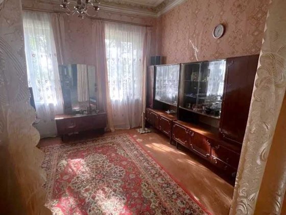 Центр. Каштанова Алея. Р-н. Зигіна. Квартира у Одноповерховому Будинку Полтава