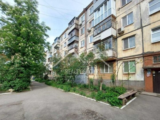Продаж 3к квартири у ЦМ р-ні поряд із пл.Визволення по вул.Лермонтова Кривой Рог