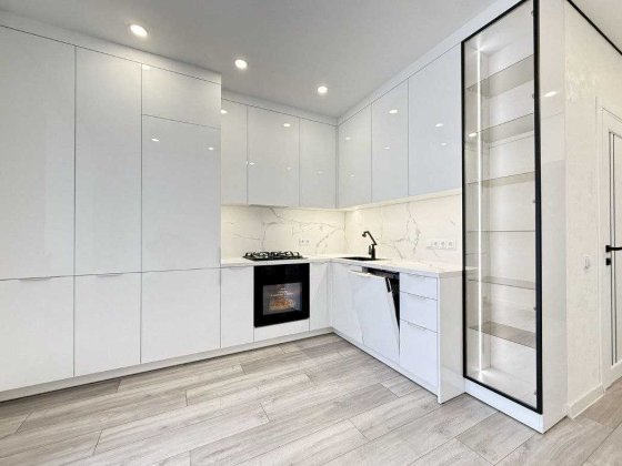 1-Кімнатна «На Щасливому» Нова! Укомплектована! Рівне