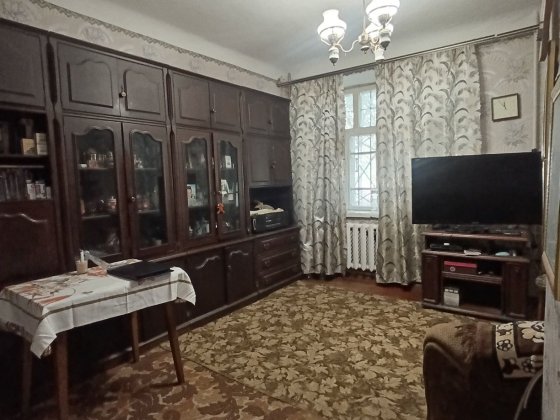 Продам 2 кімнатна шахта Родіна Сталінка Кривой Рог