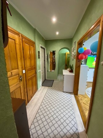 Продам 3-кім. квартиру - фото 1