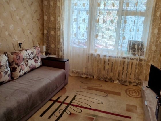 Продається 2-кімнатна квартира на Алмазному Полтава