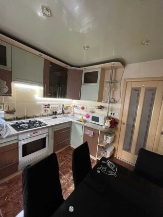 Продам 2к квартиру в цеглі, покращенка, 50кв.м. з ремонтом - фото 1