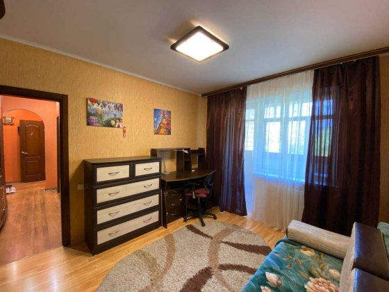 Двухкомнатная квартира, Восточный-3, ул. Черновола (Гутовского) Кривой Рог