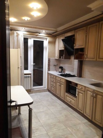 Продаж 3-кімнатної квартири по вул. Миколаївське шосе 15, 4 мікрорайон - фото 1