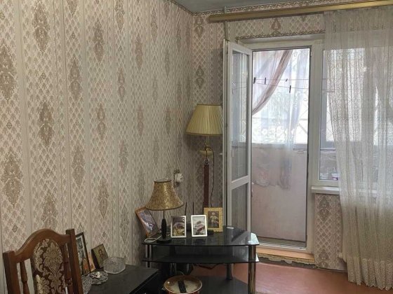 Продам 1-комнатную квартиру, на 4-Таврическом,  увеличенной площади. Херсон