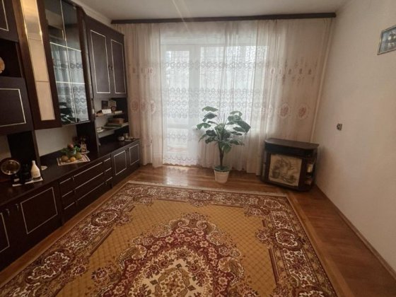 Продається 3-ох км квартира, р-н Дружба, вул.Карпенка Тернополь