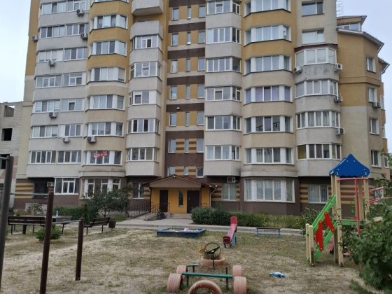 Продається 2х кімнатна квартира  біля озера Сумы