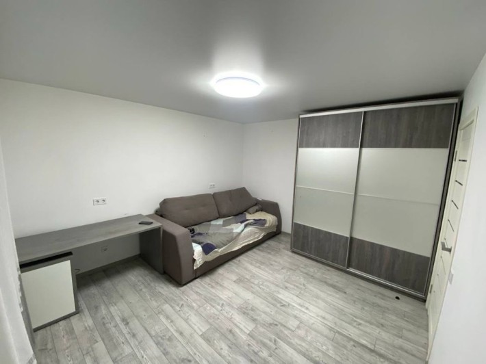 Продаж квартири на проспекті Перемоги 37 з меблями та технікою - фото 1