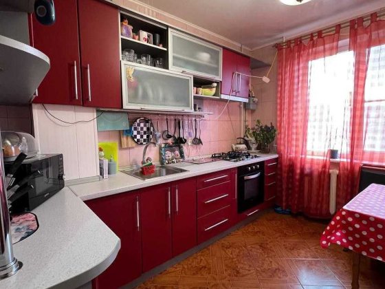 Продаж 3-кімнатної квартири вул. Г.Крут (біля Атріума) Суми