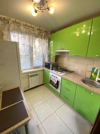 Укомплектована 2х кімнатна по вулиці Металургів - фото 1