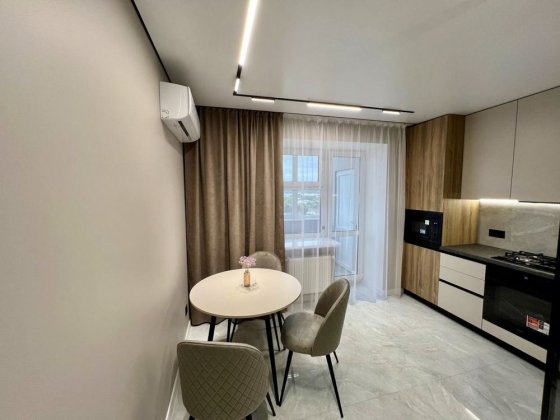 Квартира в новому будинку з ремонтом, меблями та побутовою технікою Тернополь