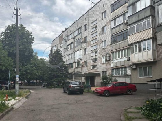 Продаж 4-х кімнатної квартири, вул. Першотравнева, центр міста Кривой Рог