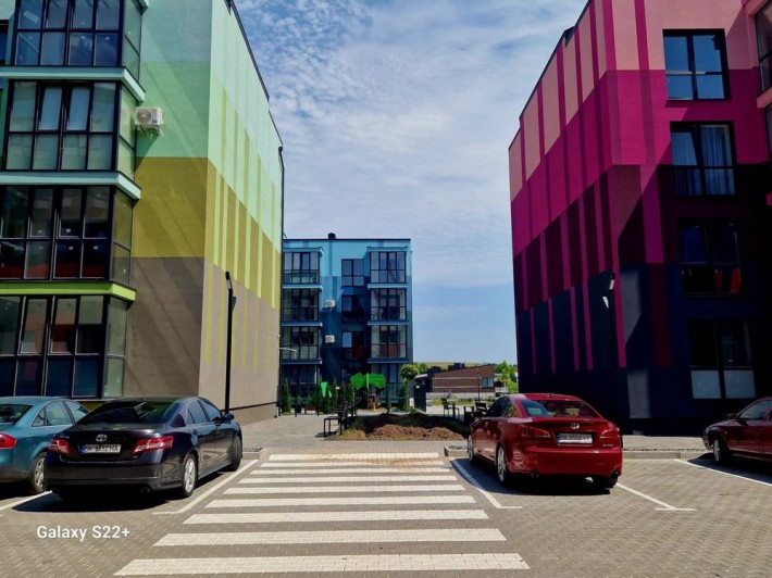 Продам 1-кімнатну квартиру в затишному районі! - фото 1