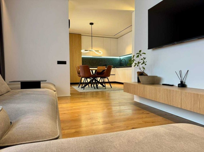 Шикарна двокімнатна укомплектована квартира !!! - фото 1