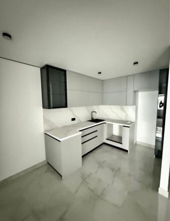 Продаж 2 кімнатної квартири по вул. Київська - фото 1