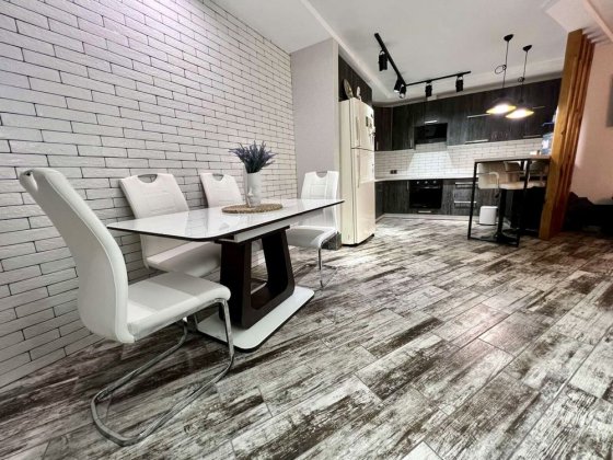 Продаж просторої 3 кімнатної квартири в центральній частині Ровно