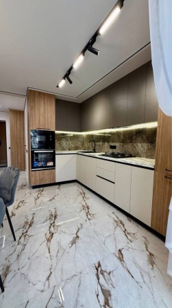 Продаж сучасної 1 кімнатно квартири по вул. Л.Курбаса - фото 1