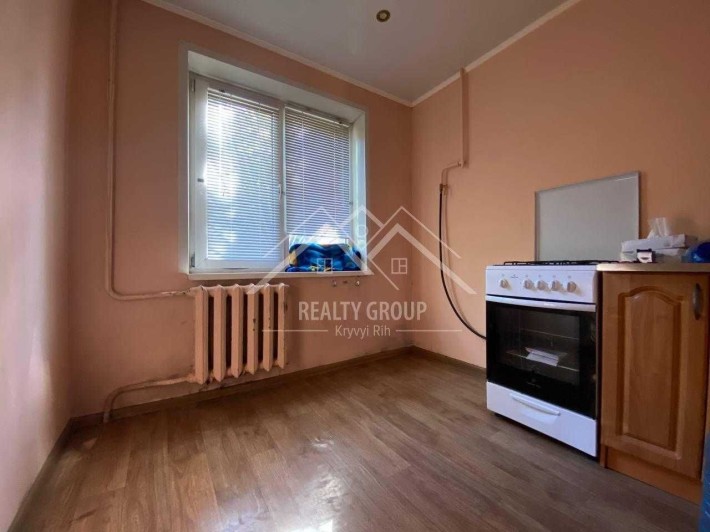 Продається 2-кімнатна квартира в районі Олімпу, вул. Тесленка, 17 - фото 1