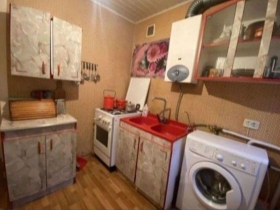 Продаж 2х кім на площі Захисників України ( Визволення) Кривий Ріг