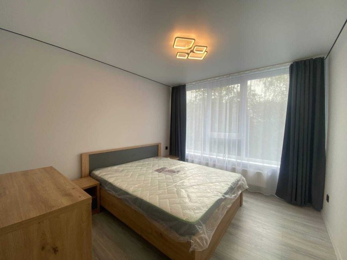 продаж квартири кухня-студія та 2 спальні - фото 1