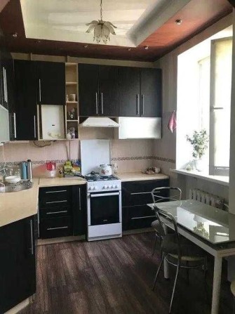 Продам трикімнатну квартиру, р-н 5 школа - фото 1