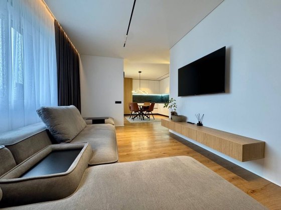 Укомплектована квартира На Щасливому з дизайнерським ремонтом! Рівне