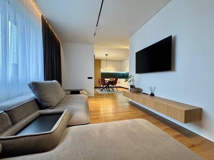 Укомплектована квартира На Щасливому з дизайнерським ремонтом! - фото 1