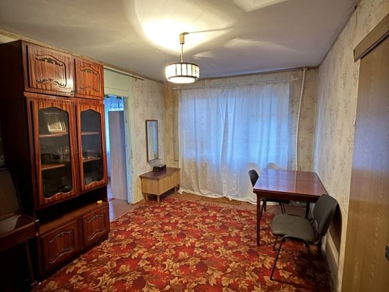 Продам 2-комнатную квартиру на Автовокзале Кривой Рог