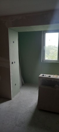Продам 1  квартиру,  чітаемо уважно опис . - фото 1